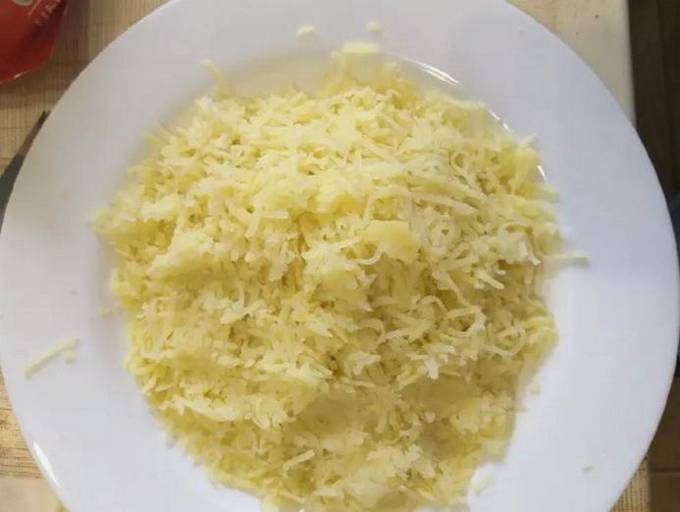 Салат с курицей, корейской морковью и картошкой Салат с курицей, корейской морковью и картошкой