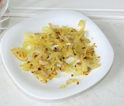 Салат с курицей, сыром, яйцом и картошкой Салат с курицей, сыром, яйцом и картошкой