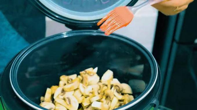 Запеканка с картошкой, курицей и грибами в мультиварке Запеканка с картошкой, курицей и грибами в мультиварке