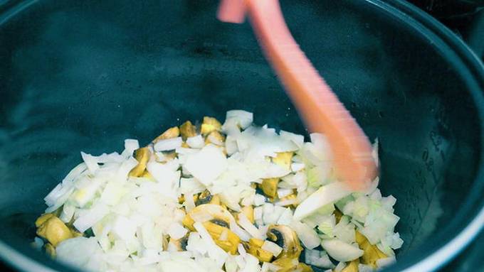 Запеканка с картошкой, курицей и грибами в мультиварке Запеканка с картошкой, курицей и грибами в мультиварке