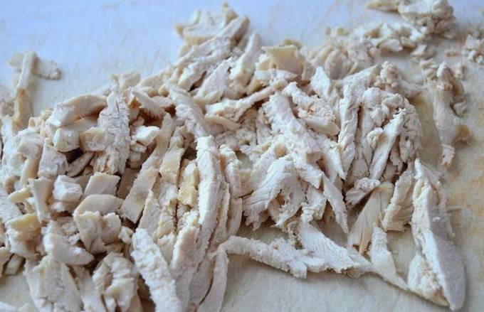 Салат с курицей, корейской морковью, перцем и помидорами Салат с курицей, корейской морковью, перцем и помидорами