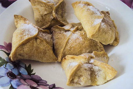 Конвертики из слоеного теста с яблоками и корицей Конвертики из слоеного теста с яблоками и корицей