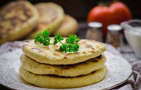 Лепешки с адыгейским сыром на сковороде