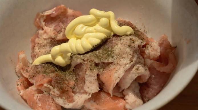 Свиная вырезка кусочками в духовке Свиная вырезка кусочками в духовке