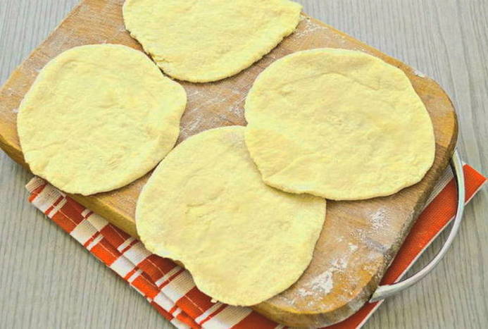 Тесто на кефире для мантов  Тесто на кефире для мантов