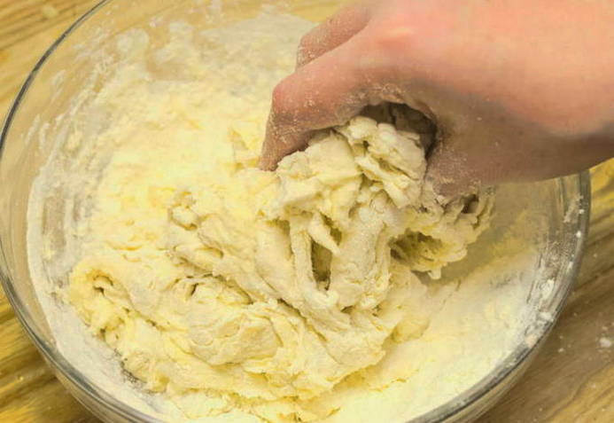 Тесто на кефире для мантов  Тесто на кефире для мантов