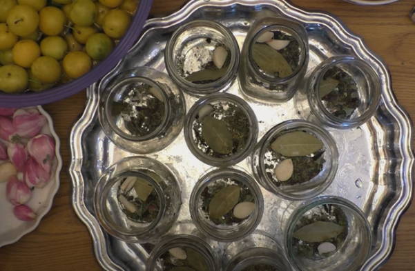 Маринованная алыча с чесноком на зиму Маринованная алыча с чесноком на зиму