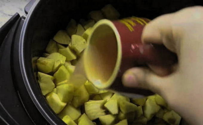 Варенье из яблок в мультиварке Поларис