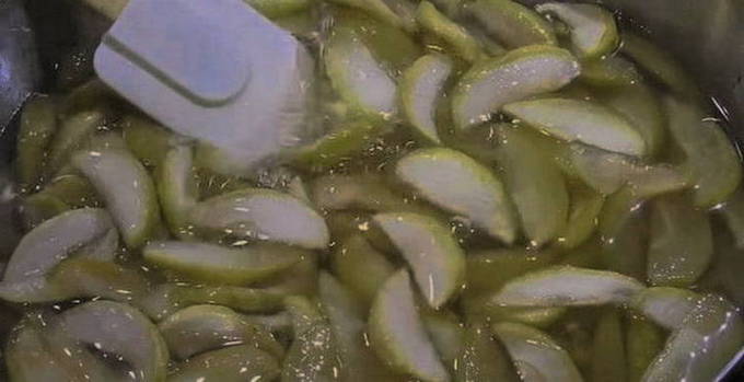 Яблочное варенье дольками с лимонной кислотой Яблочное варенье дольками с лимонной кислотой