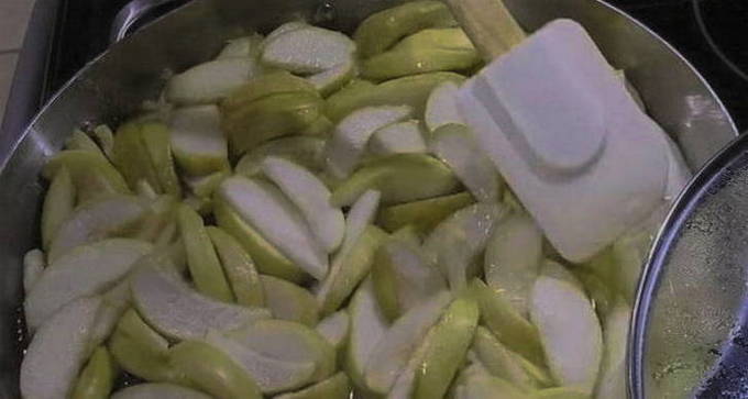 Яблочное варенье дольками с лимонной кислотой Яблочное варенье дольками с лимонной кислотой