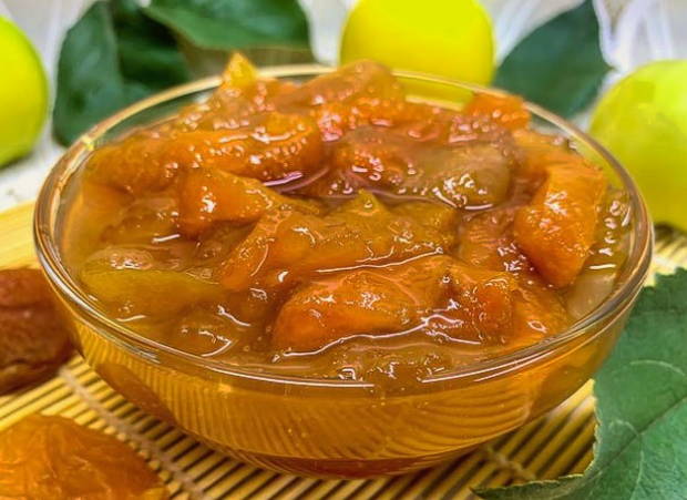 Варенье из ранеток с курагой