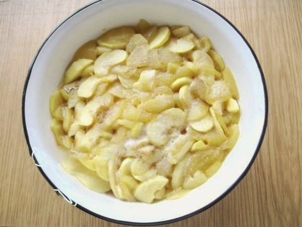 Варенье из яблок дольками с лимоном Варенье из яблок дольками с лимоном