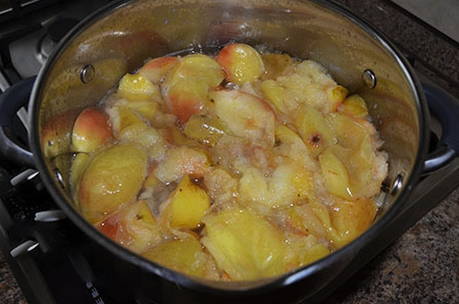Яблочное пюре из антоновки со сливками Яблочное пюре из антоновки со сливками