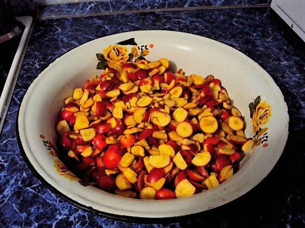 Джем из ранеток в домашних условиях на зиму