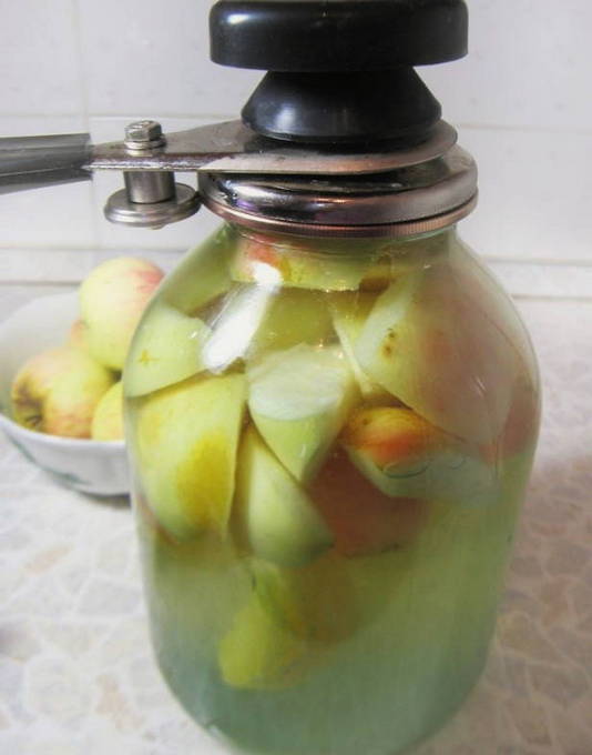 Компот из ранеток и апельсина на 2-литровую банку на зиму