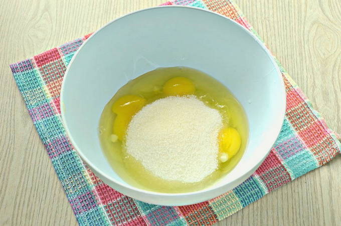 Быстрый и вкусный пирог с ранетками в духовке Быстрый и вкусный пирог с ранетками в духовке
