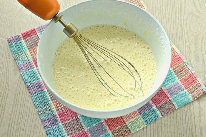 Быстрый и вкусный пирог с ранетками в духовке Быстрый и вкусный пирог с ранетками в духовке