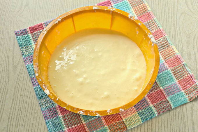 Быстрый и вкусный пирог с ранетками в духовке Быстрый и вкусный пирог с ранетками в духовке