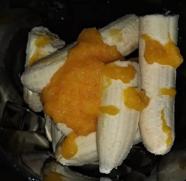 Яблочное пюре с бананом на зиму