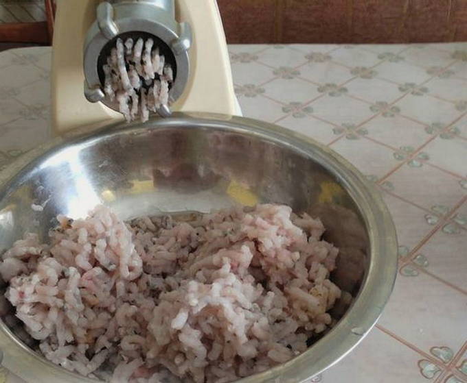 Рыбные котлеты на сковороде Рыбные котлеты на сковороде