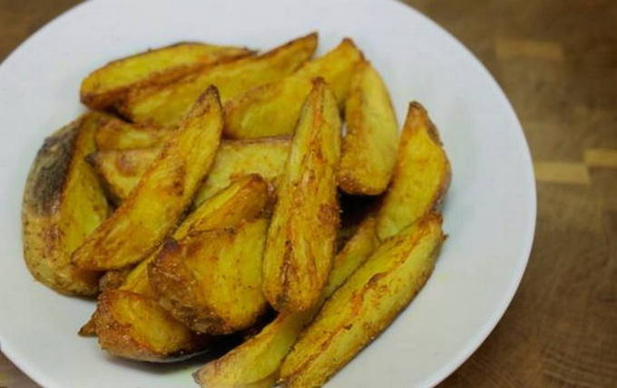 Картошка, запечённая в духовке