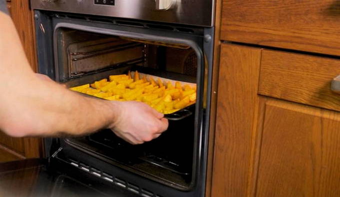 Картошка, запечённая в духовке