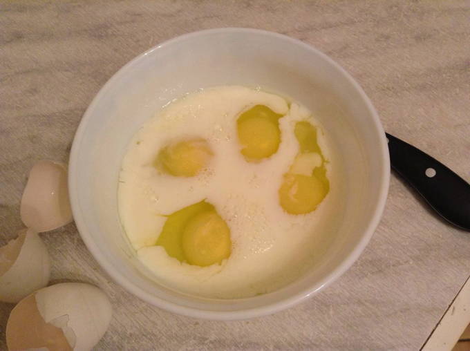 Омлет с сыром и помидорами Омлет с сыром и помидорами