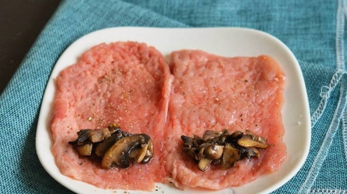 Мясные пальчики из свинины с начинкой Мясные пальчики из свинины с начинкой
