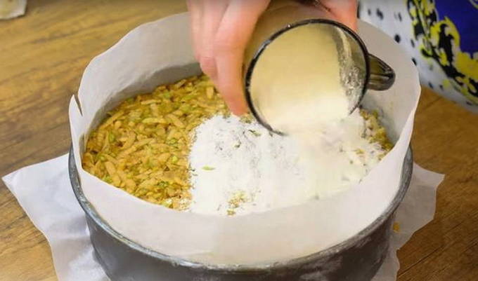 Пирог «Три стакана» с яблоками