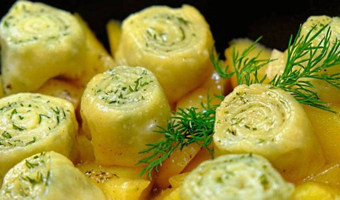 Штрудли с мясом и картофелем Штрудли с мясом и картофелем
