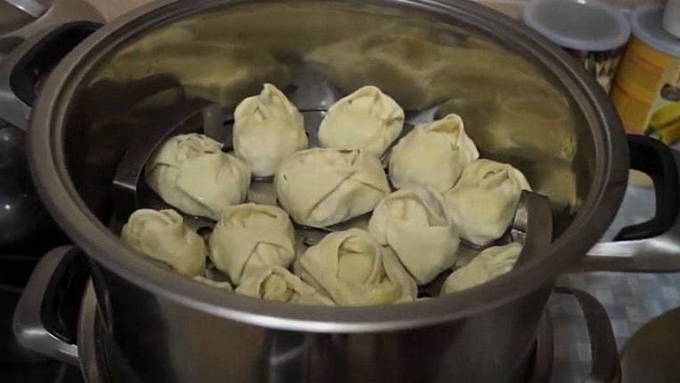 Сочные манты с фаршем и луком Сочные манты с фаршем и луком