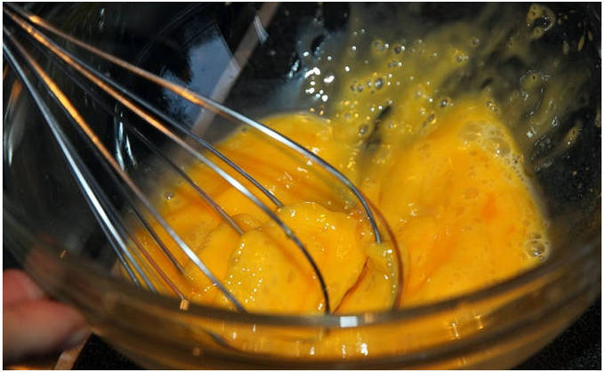 Муссовый торт с зеркальной глазурью