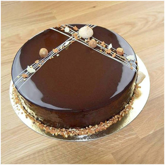 Муссовый торт с зеркальной глазурью