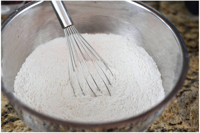 Муссовый торт с зеркальной глазурью