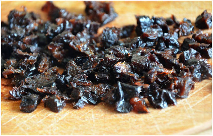 Куриные рулетики с черносливом