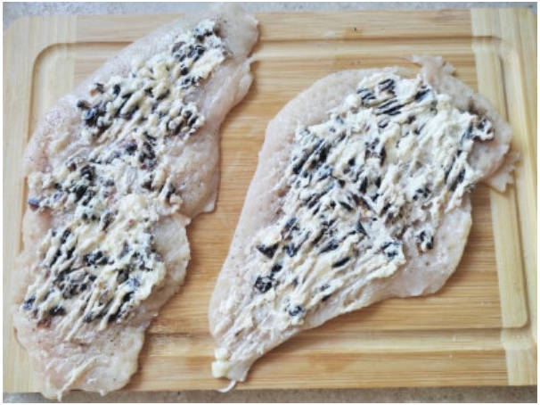 Куриные рулетики с черносливом