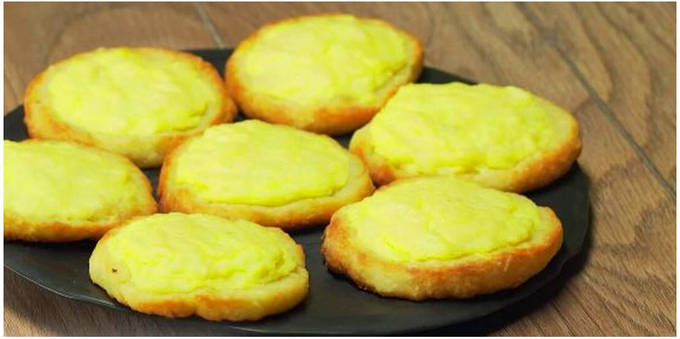 Шаньги с картошкой из дрожжевого теста в духовке Шаньги с картошкой из дрожжевого теста в духовке