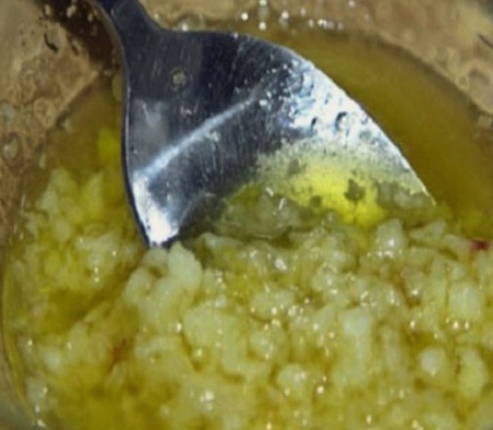 Шампиньоны целиком с сыром в духовке Шампиньоны целиком с сыром в духовке