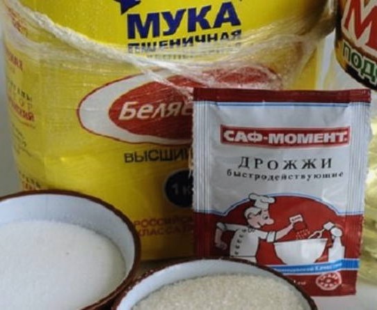 Баранки с фаршем в духовке Баранки с фаршем в духовке