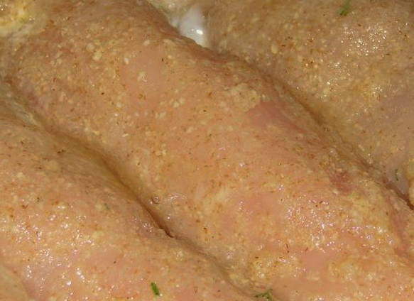 Куриные рулетики с грибами в духовке Куриные рулетики с грибами в духовке