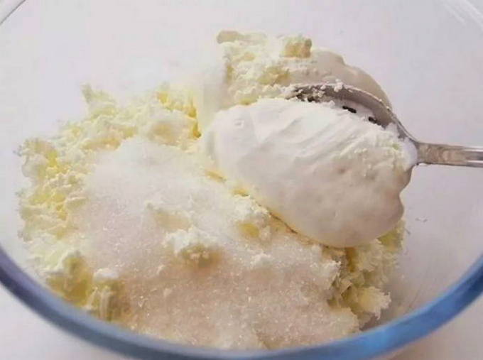 Творожный пирог с песочной крошкой в духовке Творожный пирог с песочной крошкой в духовке