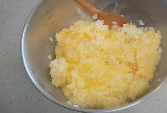 Пирог с рыбной консервой и рисом Пирог с рыбной консервой и рисом