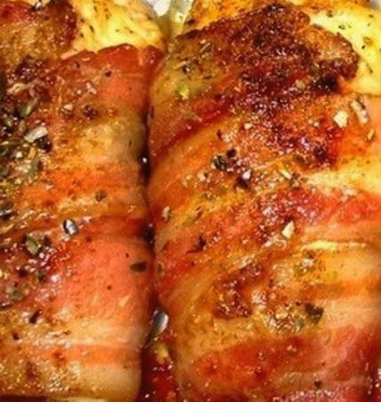 Куриные рулетики в беконе с сыром в духовке Куриные рулетики в беконе с сыром в духовке