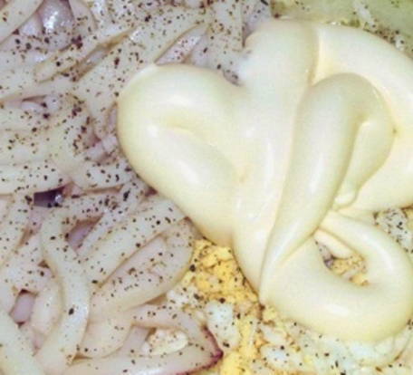Советский салат из кальмаров классический Советский салат из кальмаров классический
