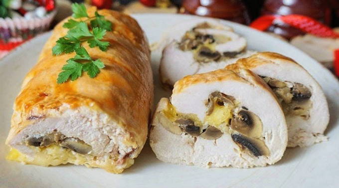 Куриные рулетики с грибами и сыром в духовке Куриные рулетики с грибами и сыром в духовке