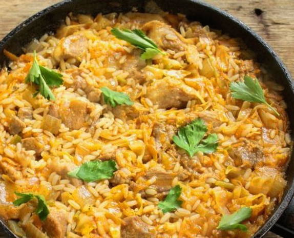 Тушеная капуста с рисом и мясом Тушеная капуста с рисом и мясом