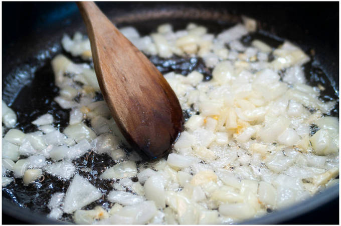 Курица в кисло-сладком соусе на сковороде Курица в кисло-сладком соусе на сковороде