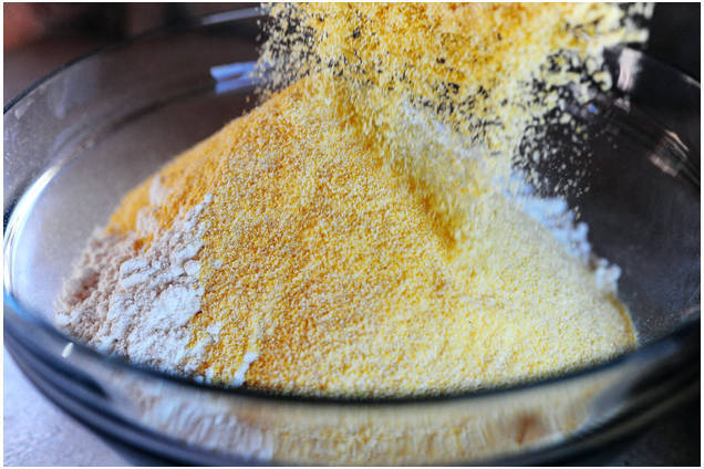 Жидкое тесто для сосисок в тесте на сковороде