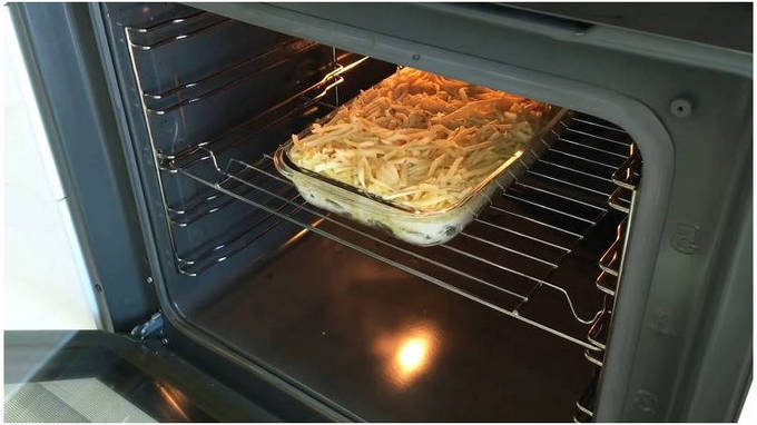 Картошка-гармошка с беконом и сыром в духовке Картошка-гармошка с беконом и сыром в духовке