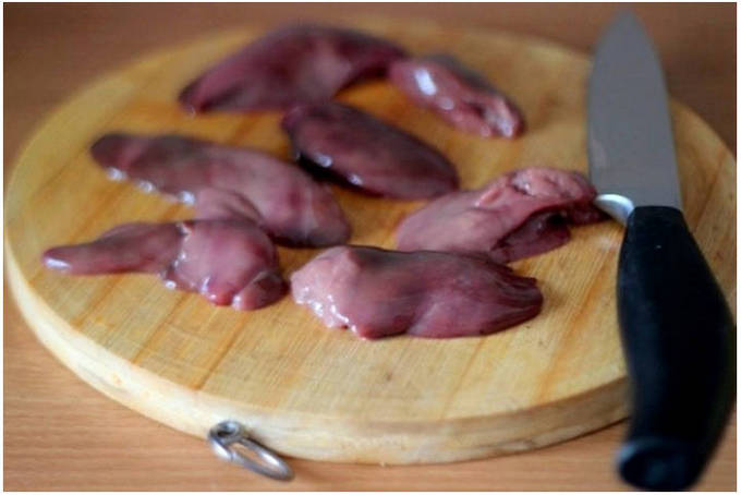 Куриная печень в кляре на сковороде Куриная печень в кляре на сковороде